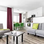 Business And Family Homes 公寓 *