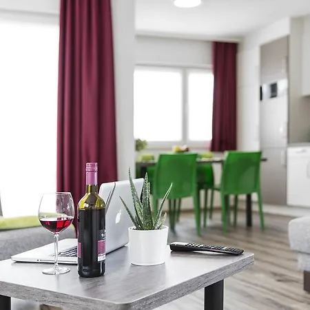 Business And Family Homes Διαμέρισμα Burgau