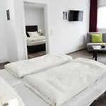 Business And Family Homes * Burgau